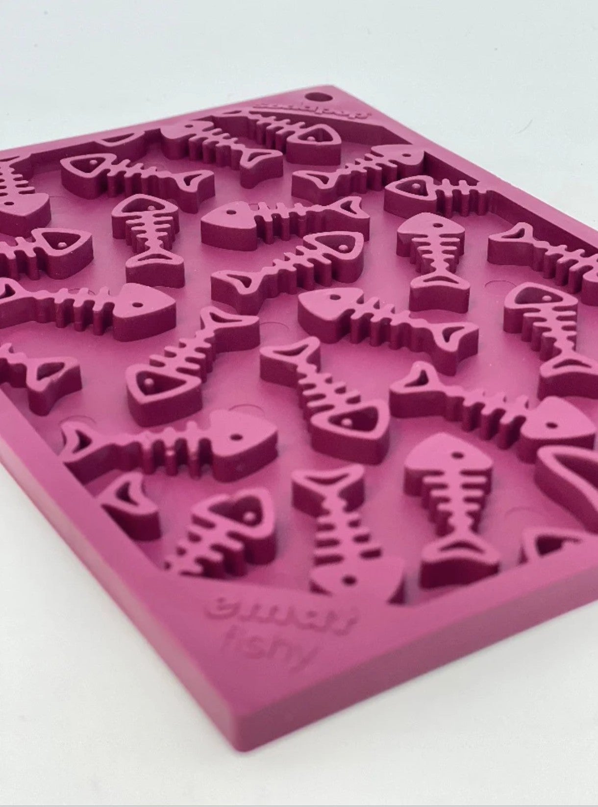 Fishy Design eMat Enrichment Lick Mat - small