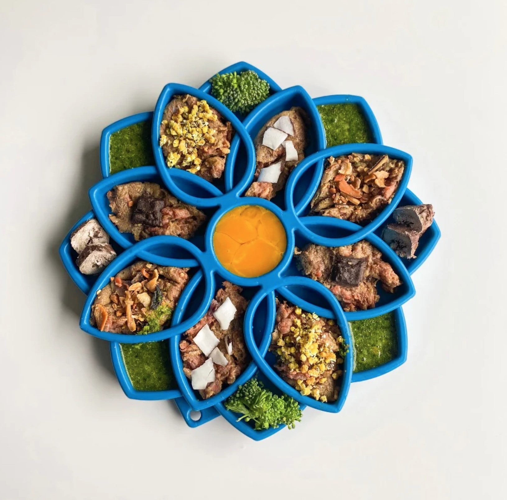 Mandala Design eTray Enrichment Shallow Slow Feeder Dog Bowl