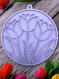 Load image into Gallery viewer, Tulip Design eMat Enrichment Lick Mat With Suction Cups
